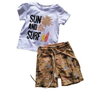 Ensemble t-shirt et short pour enfant en bas âge